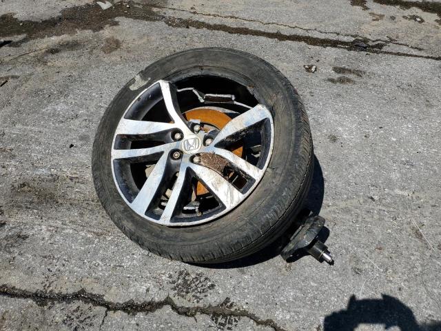 Photo 12 from auction – 2018 HONDA PILOT TOUR with VIN 5FNYF6H98JB027327
