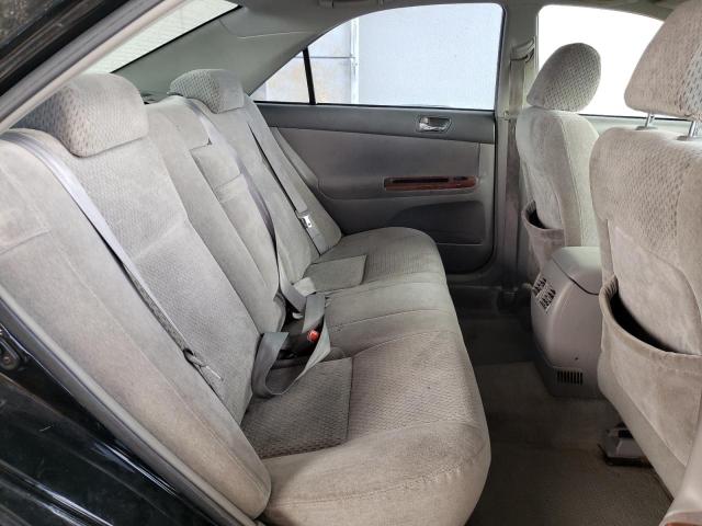 Photo 10 from auction – 2004 TOYOTA CAMRY LE with VIN 4T1BE32K34U303858
