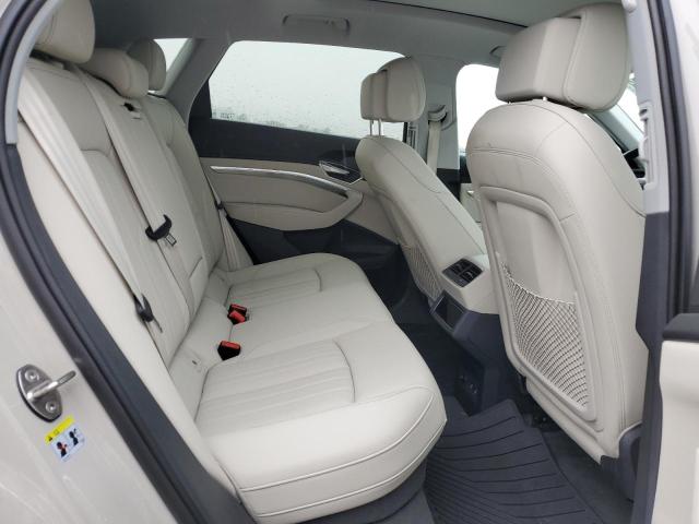 Photo 10 from auction – 2022 AUDI E-TRON PRE with VIN WA1AAAGE2NB014223