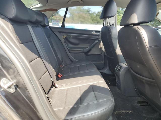 Photo 10 from auction – 2010 VOLKSWAGEN JETTA WOLF with VIN 3VWRJ7AJXAM047861