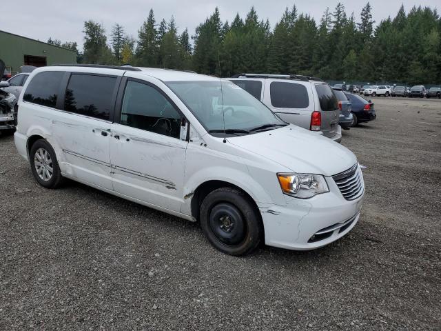 Photo 4 from auction – 2016 CHRYSLER TOWN & COU with VIN 2C4RC1BG0GR269128