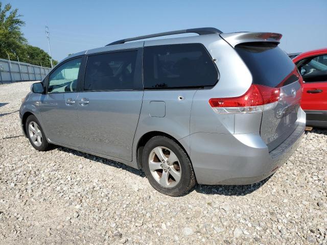 Photo 2 from auction – 2011 TOYOTA SIENNA LE with VIN 5TDKK3DC9BS055149
