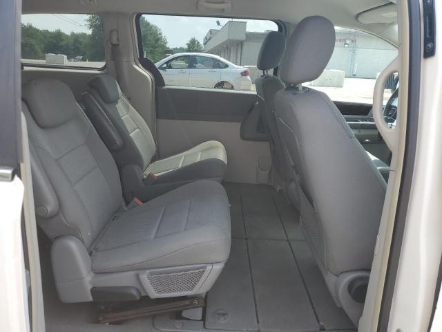Photo 11 from auction – 2010 CHRYSLER TOWN & COU with VIN 2A4RR5D14AR245527