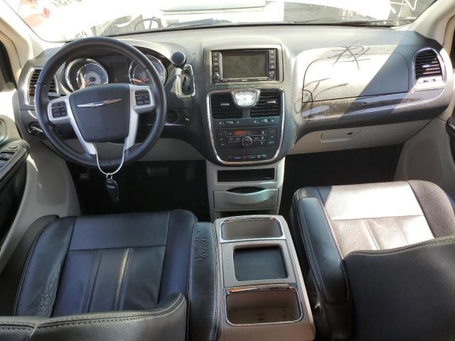 Photo 8 from auction – 2016 CHRYSLER TOWN & COU with VIN 2C4RC1BG3GR213412