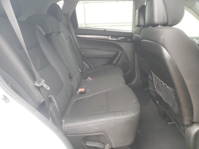 Photo 11 from auction – 2014 KIA SORENTO with VIN 5XYKTCA65EG544483