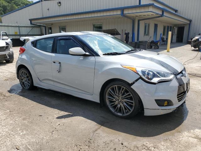 Photo 4 from auction – 2013 HYUNDAI VELOSTER with VIN KMHTC6AD0DU129505