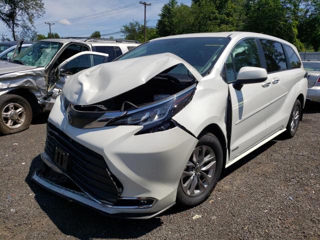 Photo 1 from auction – 2021 TOYOTA SIENNA XLE with VIN 5TDYRKEC9MS032312