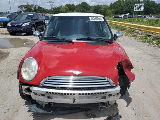 Снимка 5 от търг – 2002 MINI COOPER с VIN WMWRC334X2TE12779