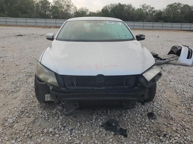 Photo 5 from auction – 2015 VOLKSWAGEN PASSAT S with VIN 1VWAT7A32FC056877