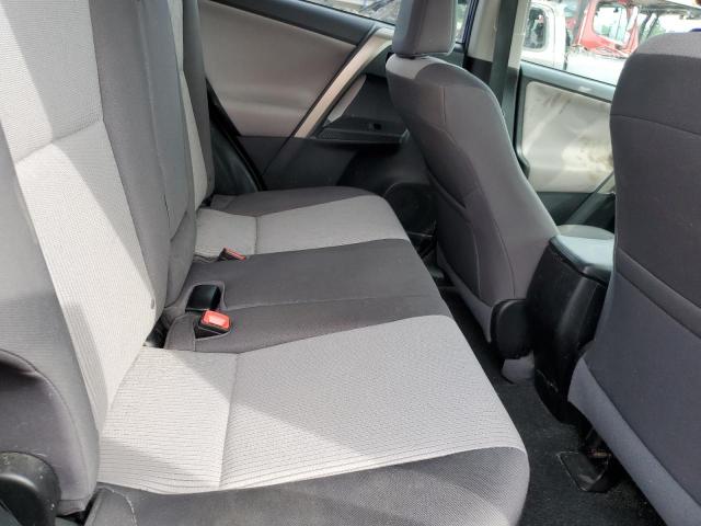 Photo 11 from auction – 2015 TOYOTA RAV4 LE with VIN 2T3BFREV9FW358010