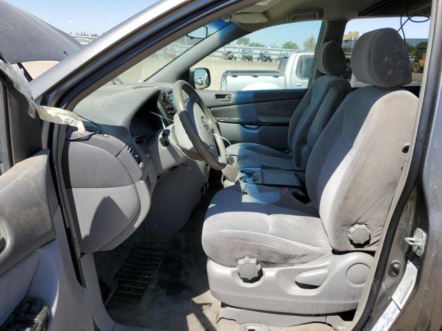 Photo 7 from auction – 2004 TOYOTA SIENNA CE with VIN 5TDZA23C14S181537