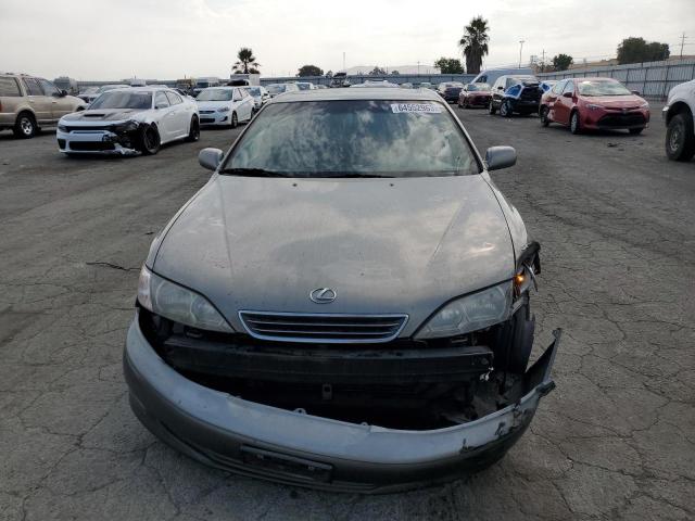 Photo 5 from auction – 2001 LEXUS ES 300 with VIN JT8BF28GX10328465