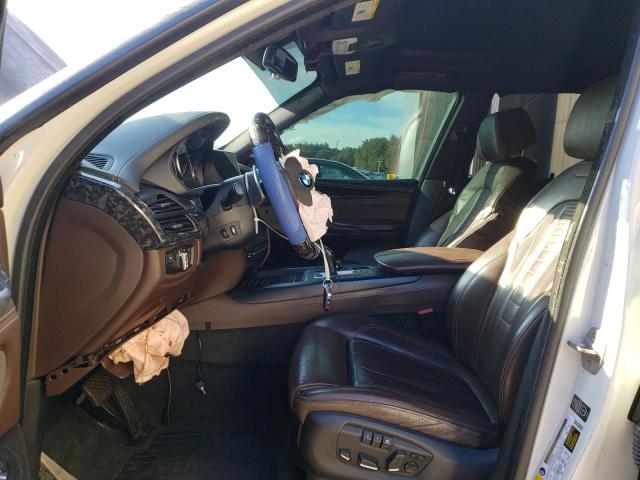 Photo 7 from auction – 2015 BMW X5 XDRIVE5 with VIN 5UXKR6C56F0J75398