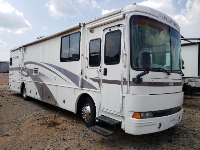 FREIGHTLINER CHASSIS X 2000 with VIN 4UZ6EFBC3YCH36073 - Photo from auction