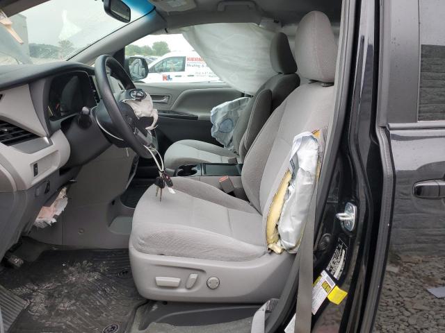 Photo 7 from auction – 2017 TOYOTA SIENNA LE with VIN 5TDKZ3DC3HS860505