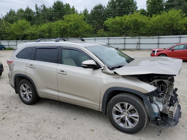 Photo 4 from auction – 2015 TOYOTA HIGHLANDER with VIN 5TDJKRFH1FS122274