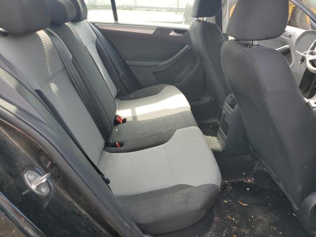 Photo 10 from auction – 2017 VOLKSWAGEN JETTA S with VIN 3VW2B7AJ8HM261370