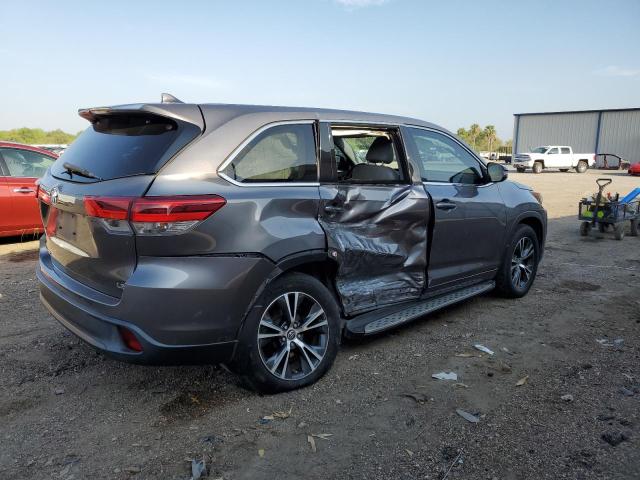 Photo 3 from auction – 2018 TOYOTA HIGHLANDER with VIN 5TDZZRFH7JS285342