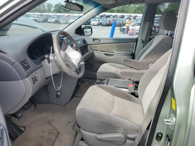 Photo 7 from auction – 2010 TOYOTA SIENNA CE with VIN 5TDKK4CC9AS336230