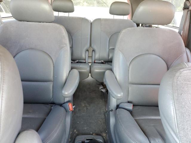 Photo 10 from auction – 2004 CHRYSLER TOWN & COU with VIN 2C8GP64L24R529235