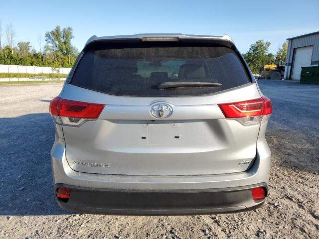 Снимка 6 от търг – 2018 TOYOTA HIGHLANDER с VIN 5TDBZRFH2JS895764