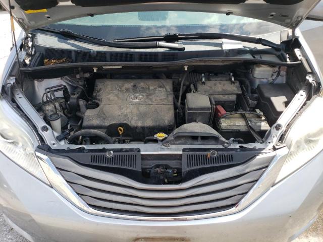 Photo 12 from auction – 2011 TOYOTA SIENNA XLE with VIN 5TDYK3DC4BS079921