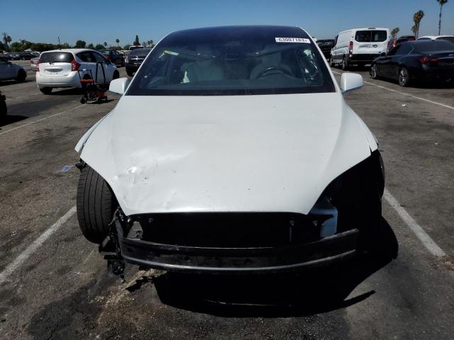 Photo 5 from auction – 2017 TESLA MODEL X with VIN 5YJXCDE22HF039273