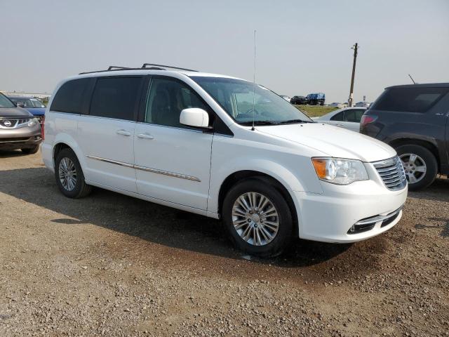 Photo 4 from auction – 2015 CHRYSLER TOWN & COU with VIN 2C4RC1CG9FR501612