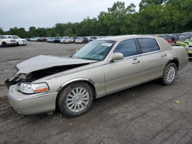 Photo 1 from auction – 2004 LINCOLN TOWN CAR E with VIN 1LNHM81W54Y619379