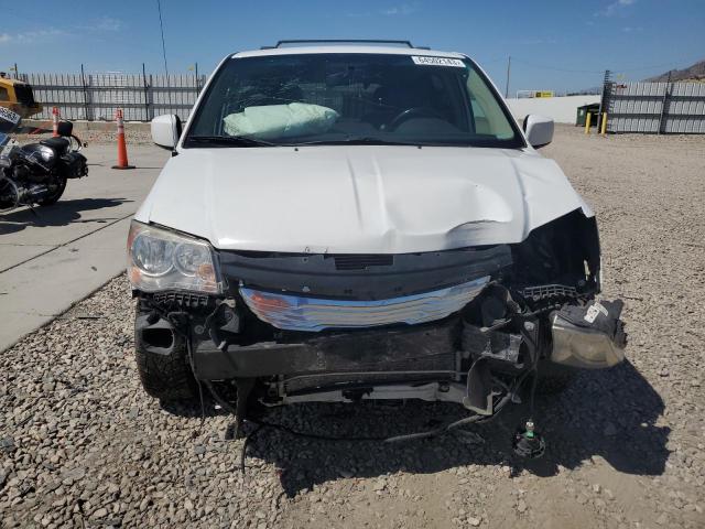 Photo 5 from auction – 2014 CHRYSLER TOWN & COU with VIN 2C4RC1BGXER440643