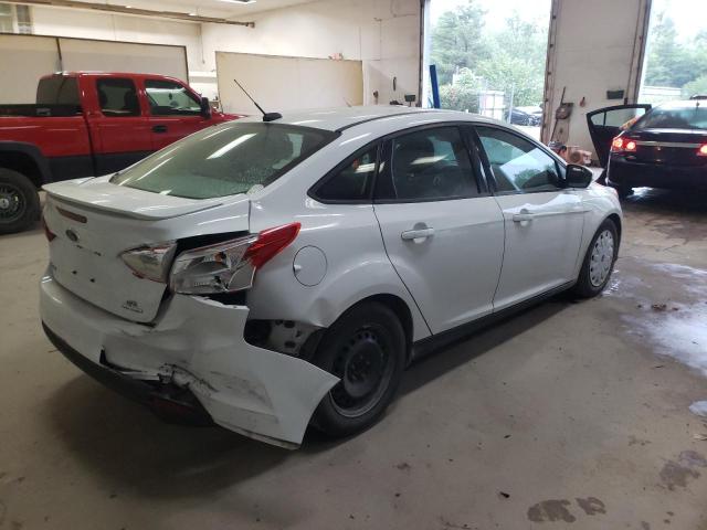 Foto 3 de la subasta – 2014 FORD FOCUS SE con VIN 1FADP3F23EL119714