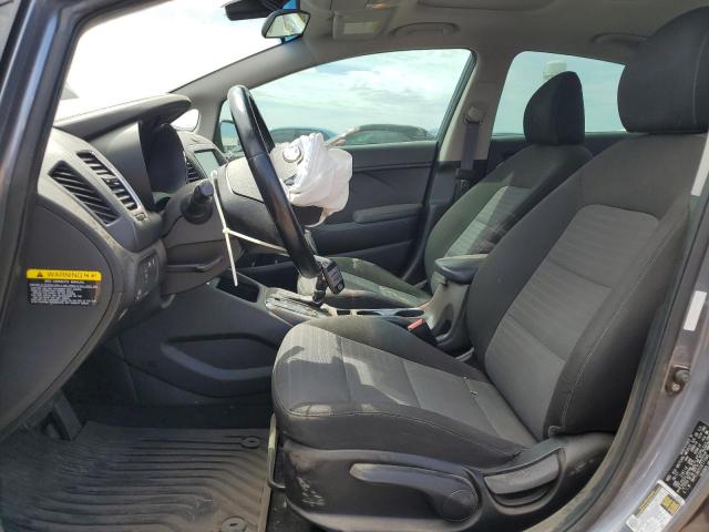 Photo 7 from auction – 2018 KIA FORTE LX with VIN 3KPFL4A71JE171045