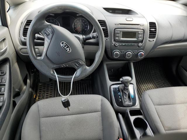 Photo 8 from auction – 2017 KIA FORTE LX with VIN 3KPFK4A72HE068178