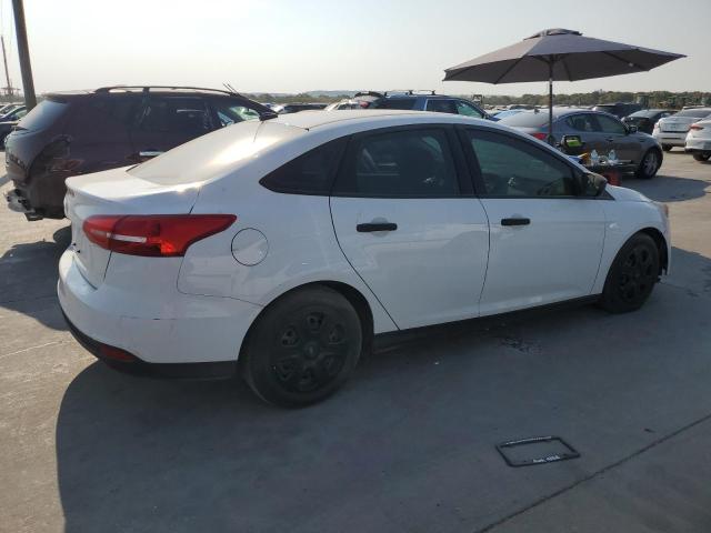 Photo 3 from auction – 2016 FORD FOCUS S with VIN 1FADP3E22GL254039