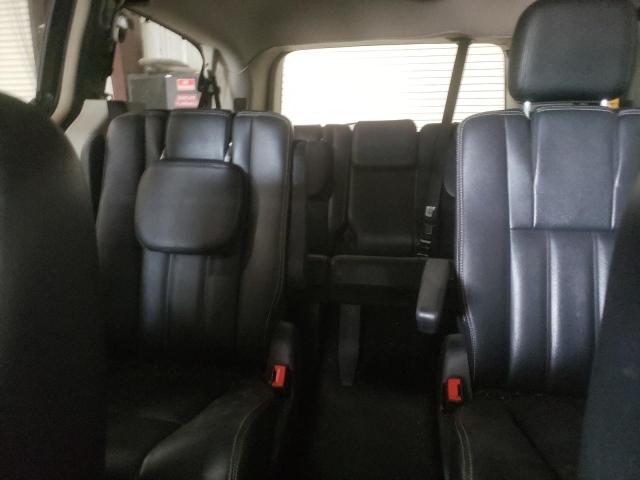 Photo 10 from auction – 2014 CHRYSLER TOWN & COU with VIN 2C4RC1BG2ER259326