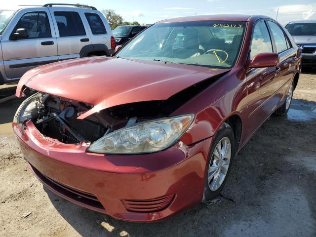 TOYOTA CAMRY LE 2005 with VIN 4T1BF32K05U090575 - Photo from auction