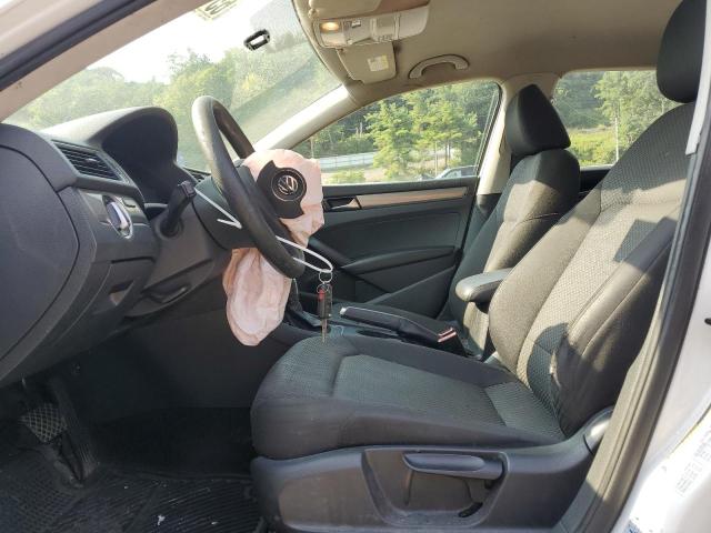 Photo 7 from auction – 2013 VOLKSWAGEN PASSAT S with VIN 1VWAP7A31DC082274