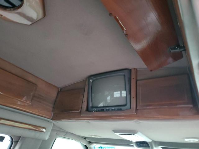 Photo 13 from auction – 2000 CHEVROLET EXPRESS with VIN 1GBFG15R3Y1260633