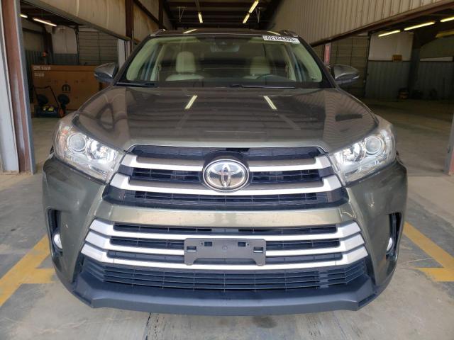 Photo 5 from auction – 2017 TOYOTA HIGHLANDER with VIN 5TDJZRFH7HS464584