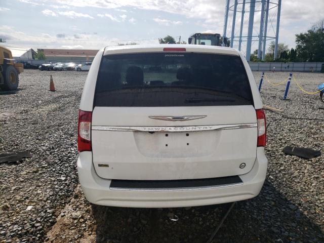 Photo 6 from auction – 2015 CHRYSLER TOWN & COU with VIN 2C4RC1BG0FR589144