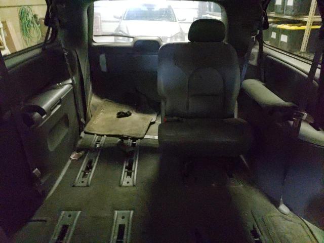 Photo 10 from auction – 2004 CHRYSLER TOWN & COU with VIN 2C8GP64L54R565629
