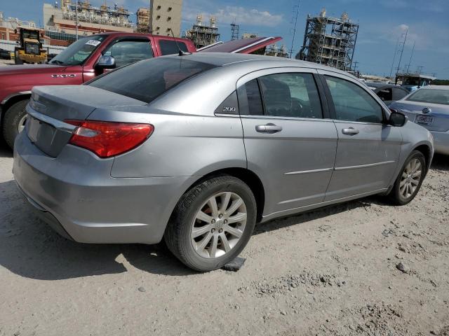 Photo 3 from auction – 2013 CHRYSLER 200 TOURIN with VIN 1C3CCBBB4DN732594
