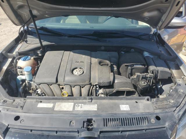 Photo 11 from auction – 2004 VOLKSWAGEN PASSAT with VIN 1VWBH7A39EC018647
