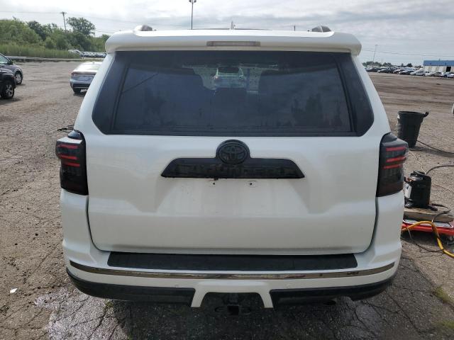 Photo 6 from auction – 2019 TOYOTA 4RUNNER SR with VIN JTEBU5JR7K5622135