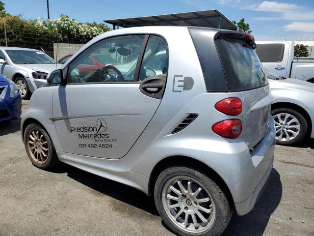 Photo 2 from auction – 2013 SMART FORTWO with VIN WMEEJ9AA6DK711342