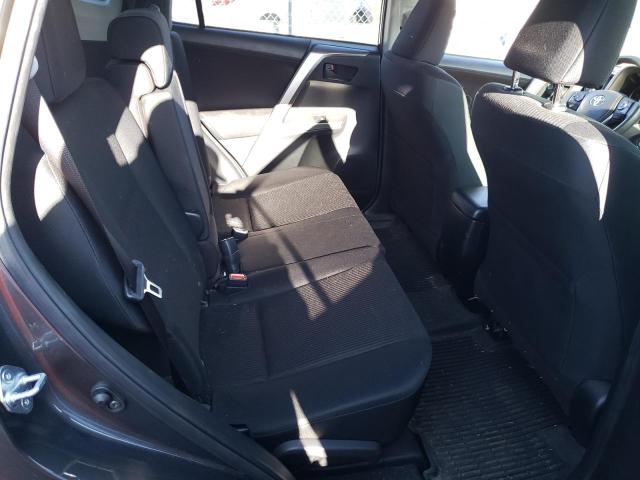 Photo 10 from auction – 2018 TOYOTA RAV4 LE with VIN JTMBFREV0JJ237471