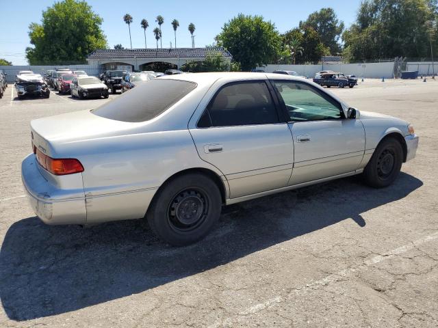 Photo 3 from auction – 2001 TOYOTA CAMRY CE with VIN 4T1BG22K91U104121