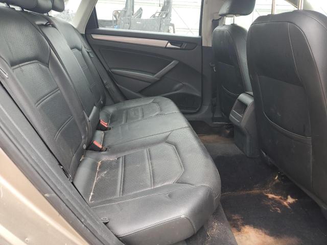 Photo 10 from auction – 2015 VOLKSWAGEN PASSAT S with VIN 1VWAT7A38FC007392