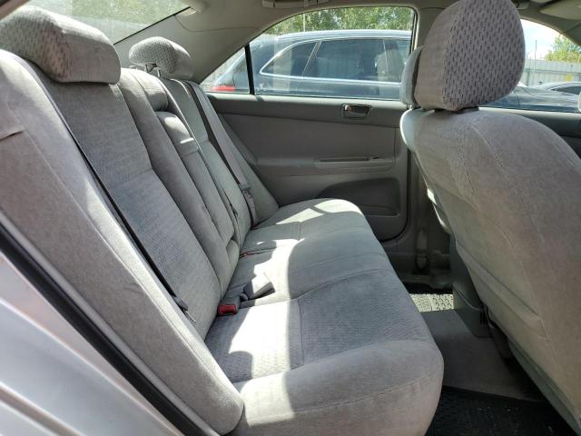 Photo 10 from auction – 2002 TOYOTA CAMRY LE with VIN 4T1BE32K12U511041