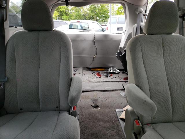 Photo 10 from auction – 2011 TOYOTA SIENNA LE with VIN 5TDJK3DC2BS008279